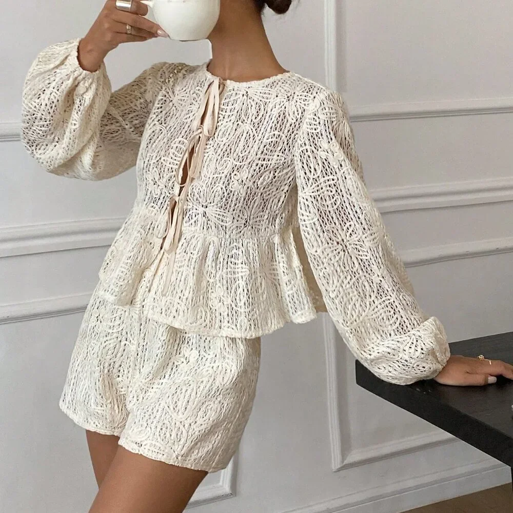 Casual Women's Floral Front Tie Lantern Sleeve Blouse With Shorts Set